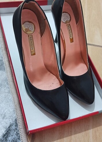 Stiletto 