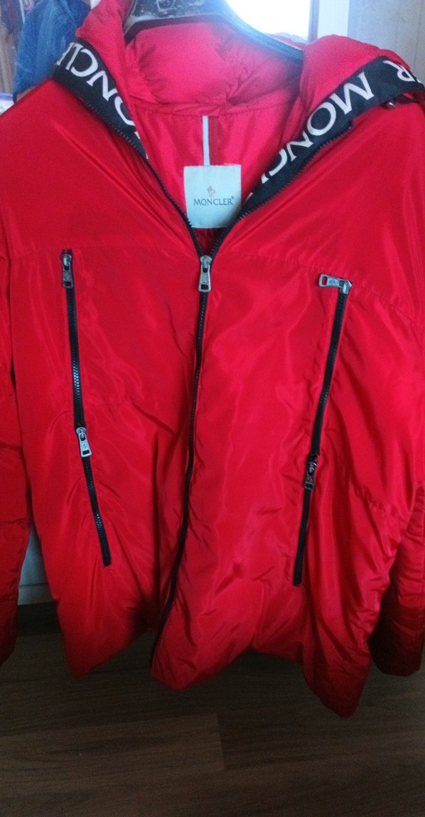 Kırmızı Kapüşonlu erkek  Kışlık mont - Görsel 2