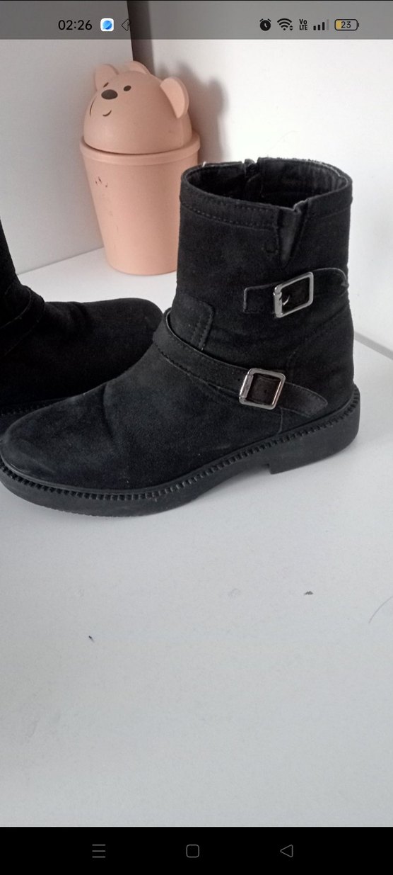 Siyah Süet Tokalı Kadın Bot - Görsel 3