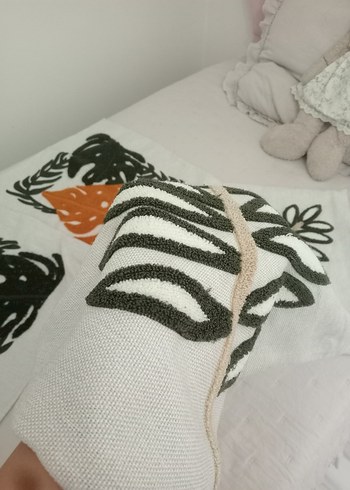 Beyaz Bohem Tarzı Baskılı Yastık Kılıfı - Görsel 2