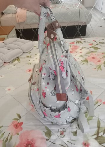 Desenli Gri Bebek Çantası - Görsel 2