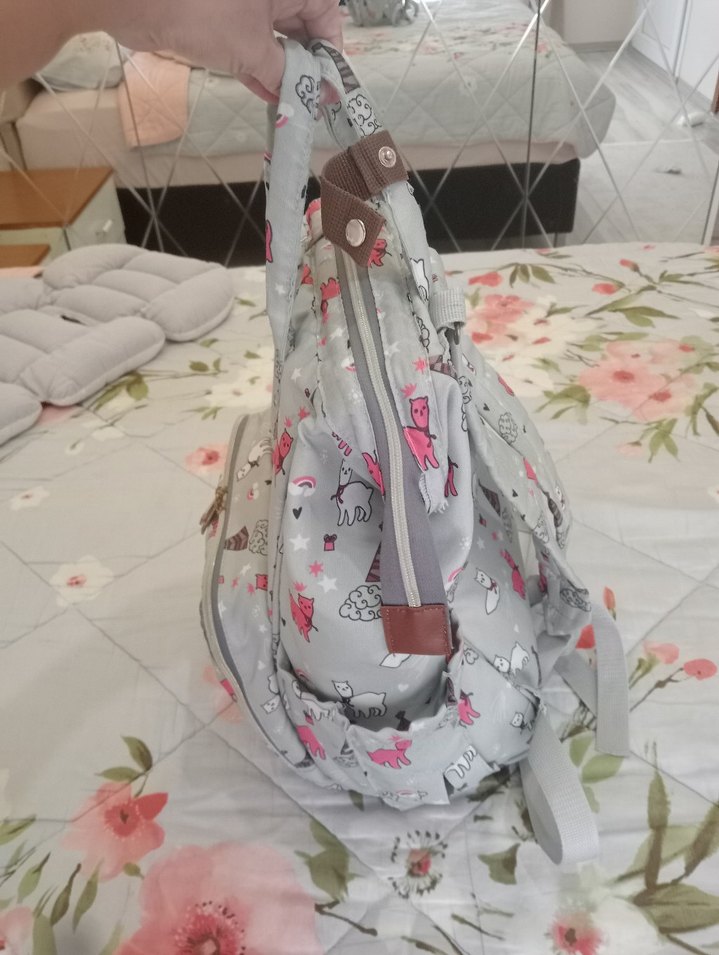 Desenli Gri Bebek Çantası - Görsel 2