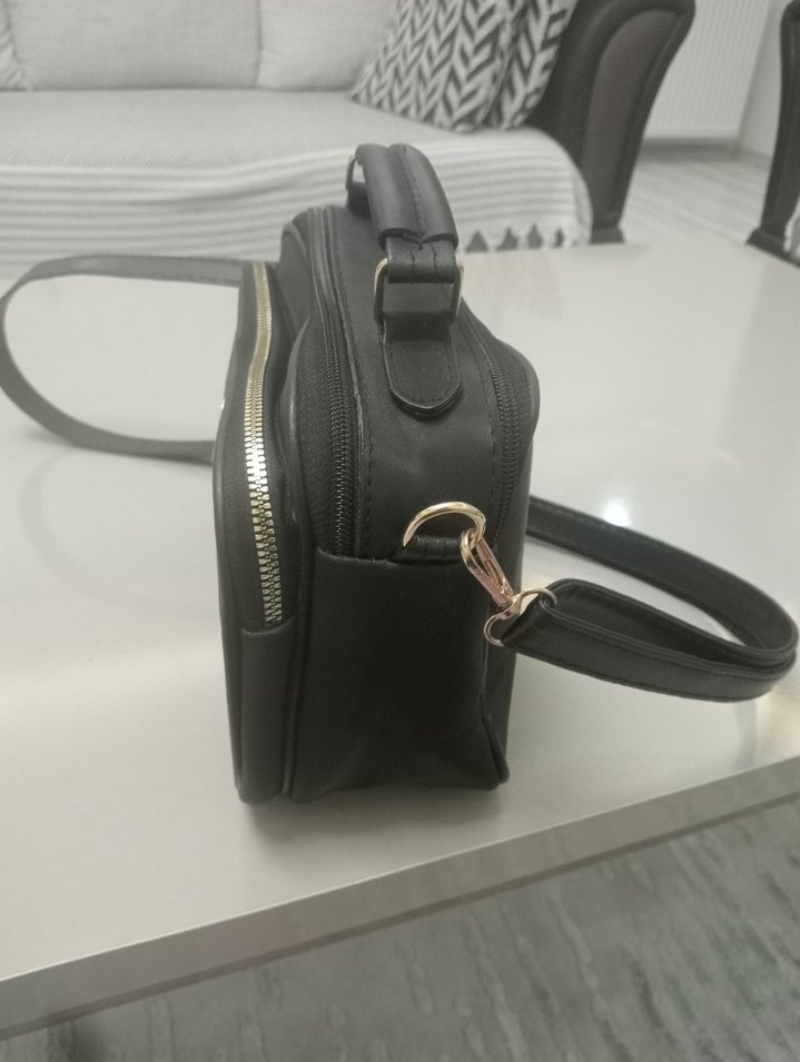 Klasik Siyah Deri Kadın El Çantası - Görsel 2