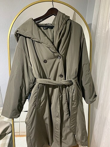 Zara ZARA UZUN MONT SU VE RÜZGAR GEÇİRMEZ