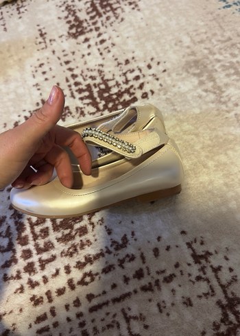 Kız Çocuk Beyaz Pul Detaylı Babet - Görsel 2