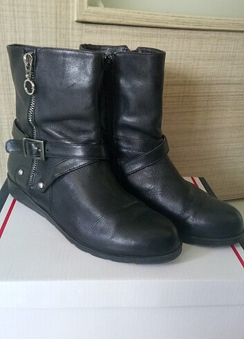 Derimod siyah deri bot bayan orjinal - Görsel 5