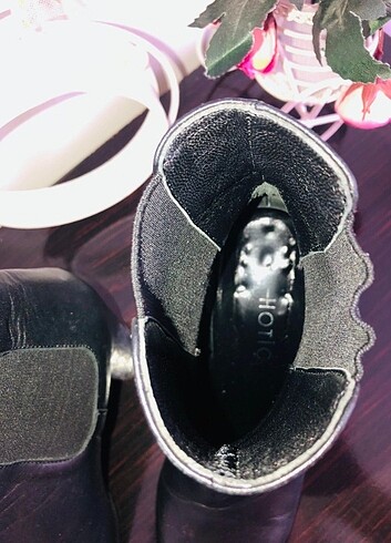 Hotiç siyah topuklu bot bayan - Görsel 4