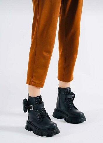 Siyah Cepli bot bayan - Görsel 6