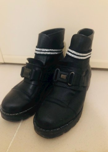 38 numara siyah bot bayan - Görsel 3