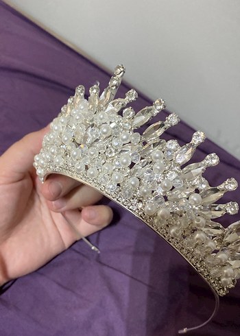 Beyaz Parlak Sıralı İnci Taç - Görsel 2