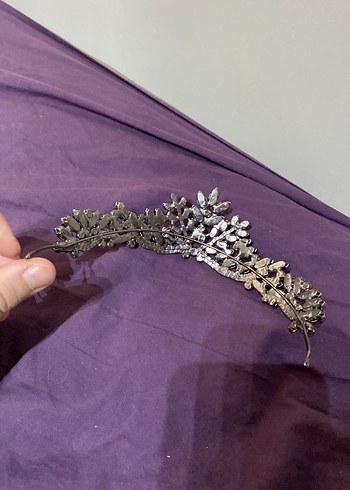 Bordo Payetli Gotik Saç Tacı - Görsel 3