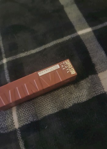 Maybelline SuperStay Vinil Kırmızı Ruj - Görsel 10