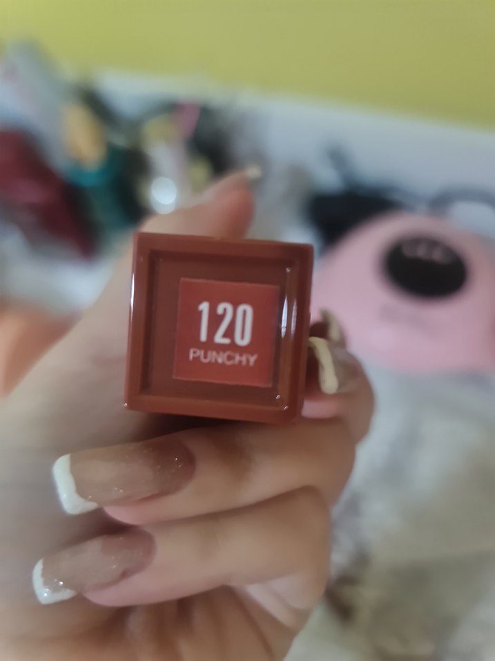 Maybelline SuperStay Vinil Kırmızı Ruj - Görsel 4