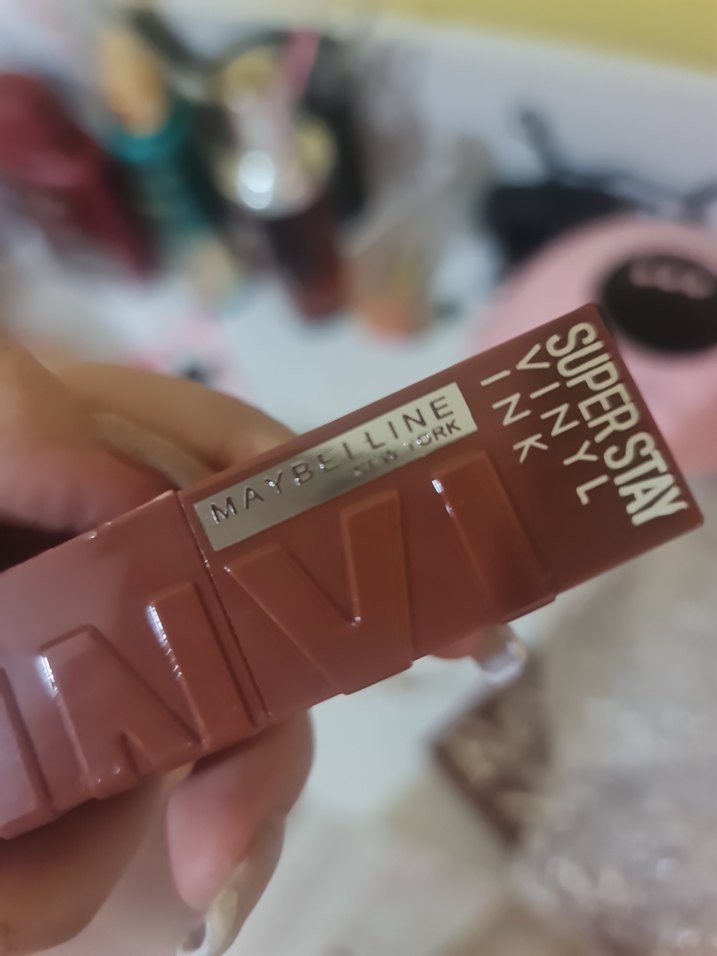 Maybelline SuperStay Vinil Kırmızı Ruj - Görsel 5