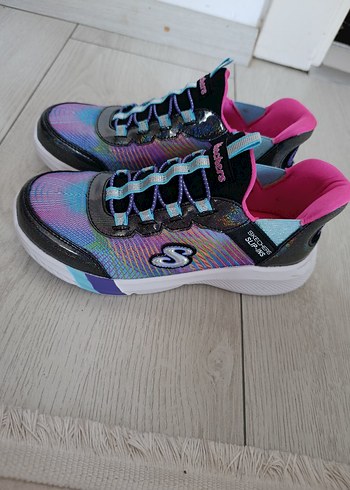Skechers Kız Çocuk Renkli Elastik Spor Ayakkabı. ORİJİNAL