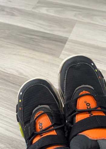 26 Beden siyah Renk Vicco erkek çocuk botu
