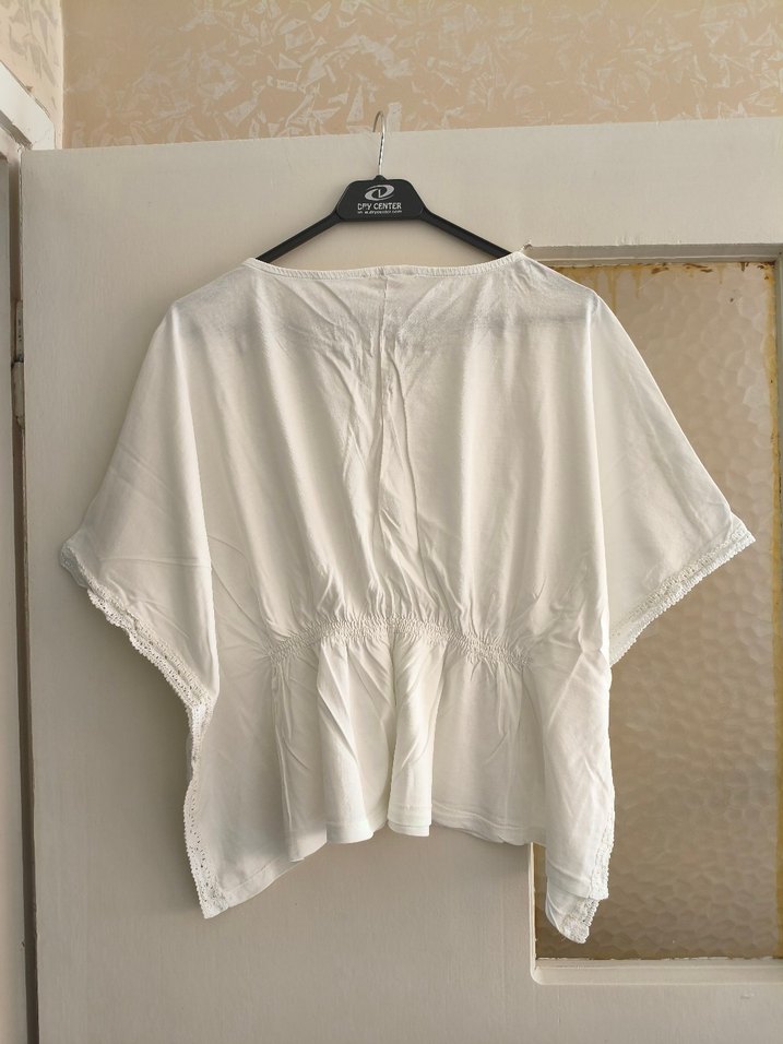 Koton Dökümlü Yarasa Kol Üst - Görsel 3