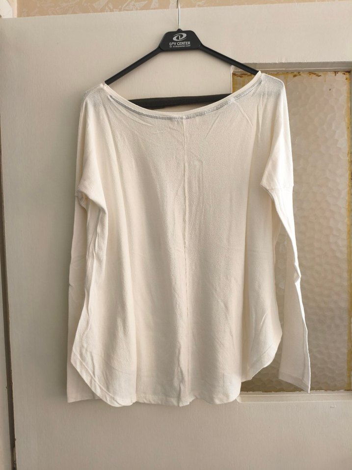 Koton Krem Rengi Dökümlü Üst - Görsel 3