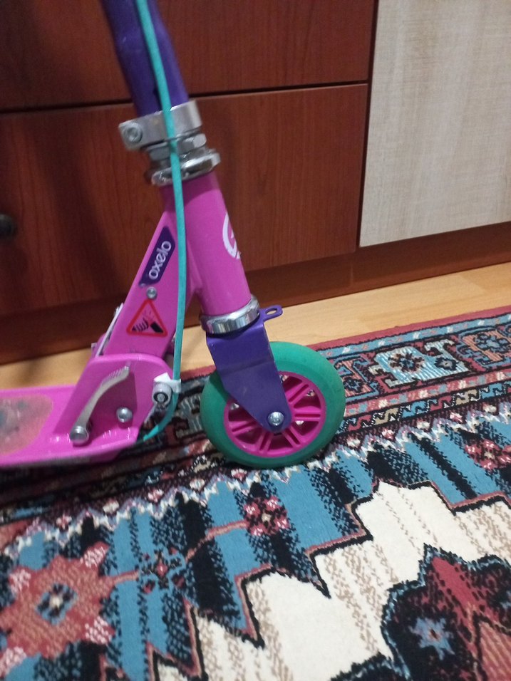 Decatlon Mor Renkli Çocuk Scooterı - Görsel 4