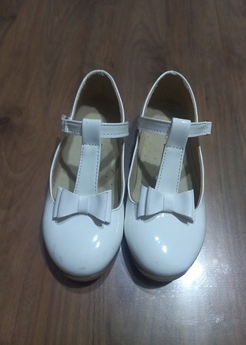 Kız Çocuk Beyaz Fiyonklu Babet Ayakkabı - Görsel 2