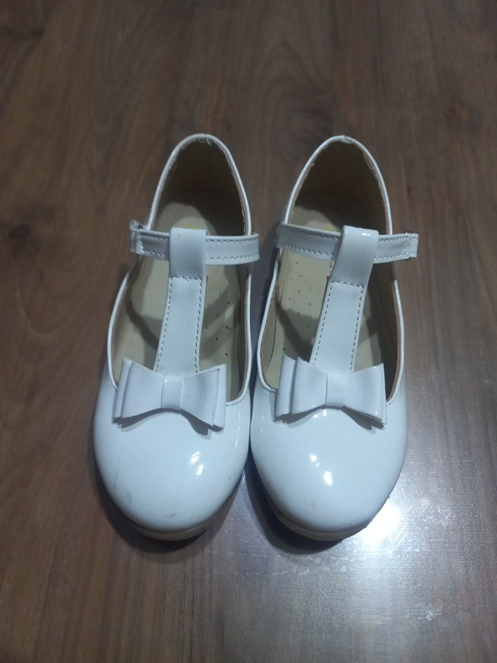 Kız Çocuk Beyaz Fiyonklu Babet Ayakkabı - Görsel 2