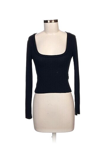 Stradivarius Bluz %70 İndirimli.