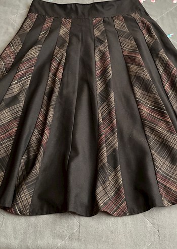 Piliseli Siyah Ekose Midi Hamile Etek - Görsel 4