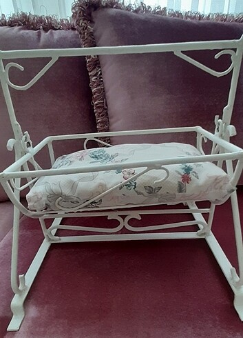 Beden #ikea sallanan demir beşik