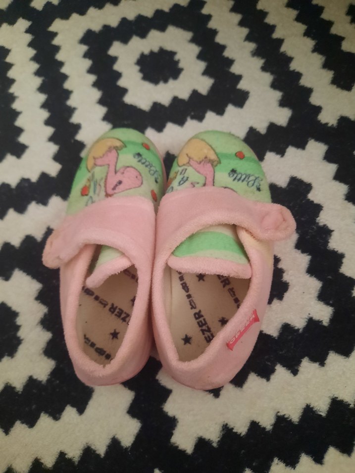 Kızlar için Pembe Peluş Ev Terlikleri - Görsel 3