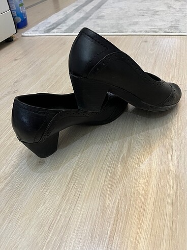 37 Beden Anne ayakkabısı