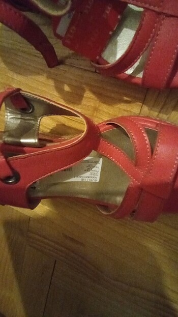 38 Beden kırmızı Renk Platform topuk etiketli ayakkabı 