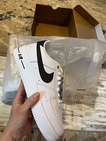 Nike 40 45 numaraları mevcut