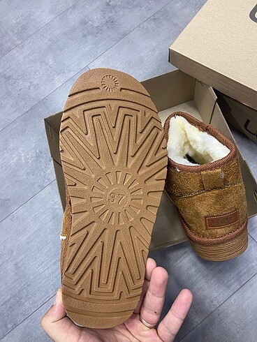 Ugg 36 40 atası
