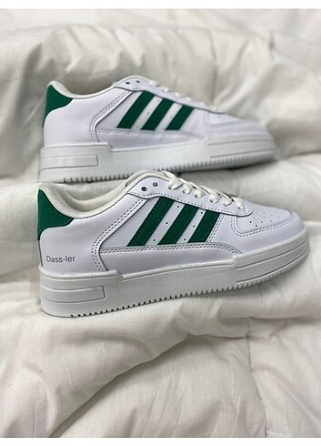 Adidas Adidas spor ayakkabı uygun fiyata fırsat 