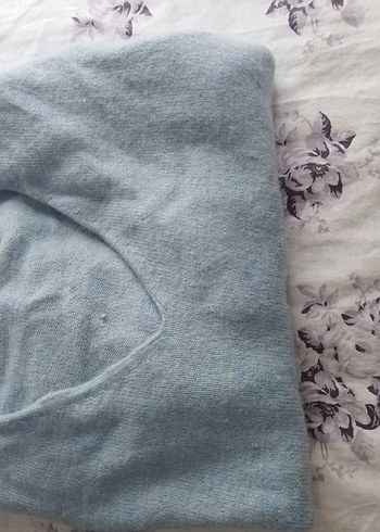 Gri V Yakalı Örgü Kadın Kısa Kollu Kazak - Görsel 3