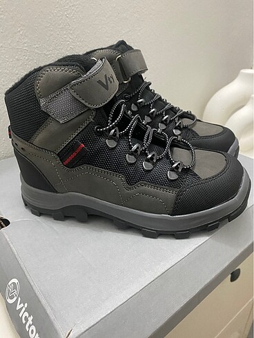 Deichmann Erkek çocuk bot