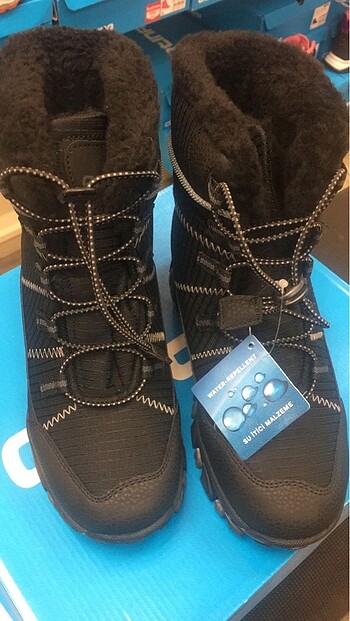 Deichmann Çocuk bot