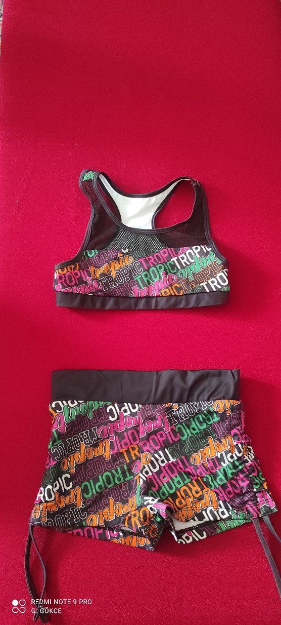 Renkli Baskılı Kadın Spor Sütyeni ve Şort Takımı - Görsel 3