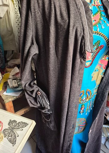 Gri Uzun Düğmeli Hamile Hırkası - Görsel 4