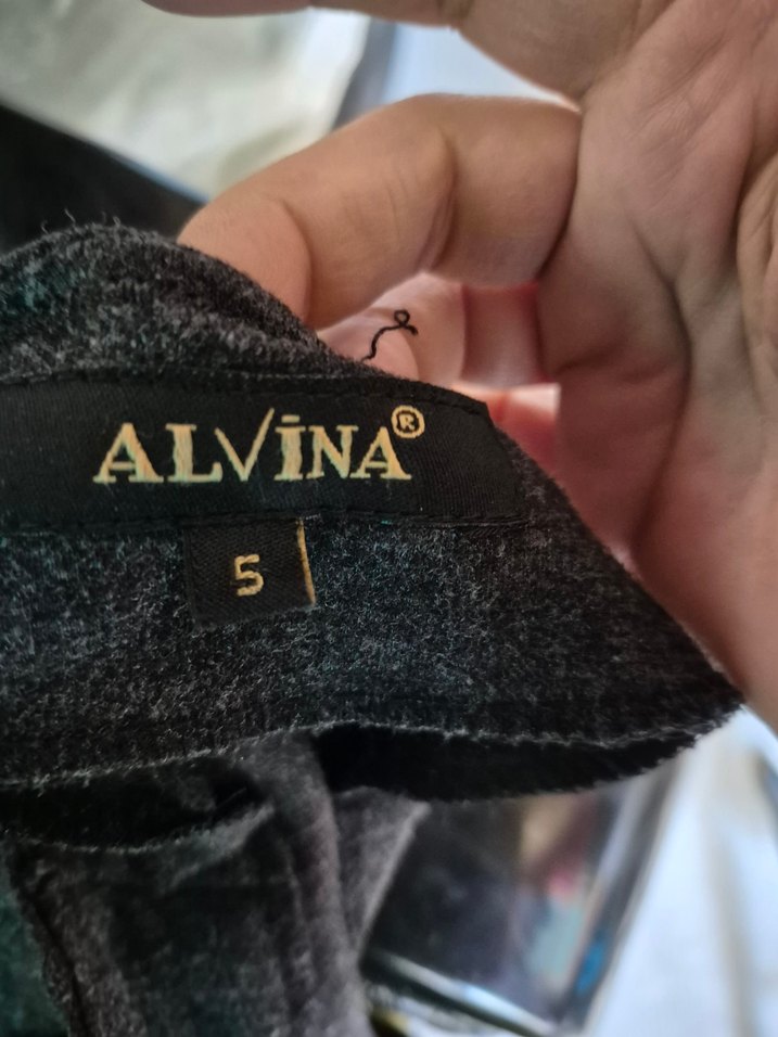 Gri Uzun Düğmeli Hamile Hırkası - Görsel 3