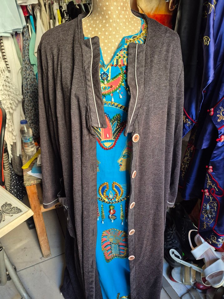 Gri Uzun Düğmeli Hamile Hırkası - Görsel 2