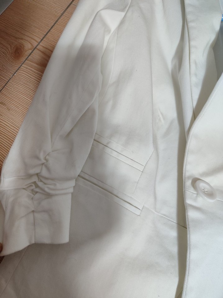 Kadın Beyaz Düğmeli Midi Blazer Ceket - Görsel 2