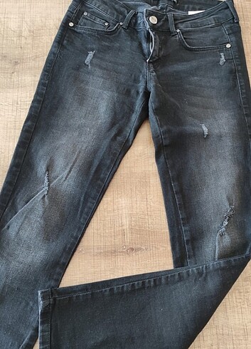 28 Beden Siyah pantolon
