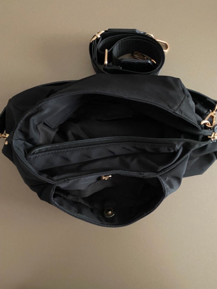 Siyah Deri Kadın Omuz Çantası - Görsel 2