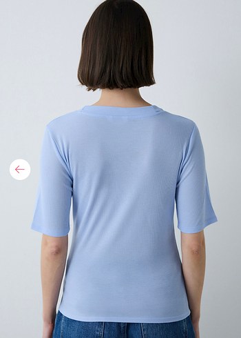 Mavi V Yaka Kısa Kollu Kadın Tişört - Görsel 4