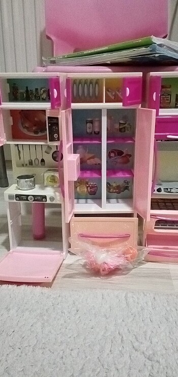  Beden Barbie mutfak seti