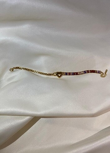 Zirkon Taşlı Gold Zincirli Çelik Bileklik 
