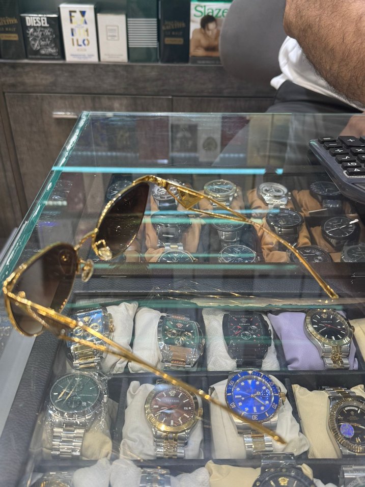 Altın Renk Parlak Prada kadın gözlüğü - Görsel 2