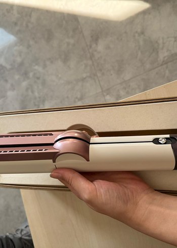 Beden Bej Renkli Dyson airstrait Saç Düzleştirici