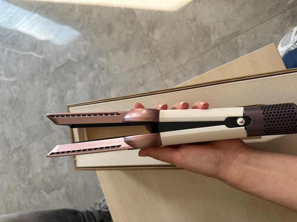 Bej Renkli Dyson airstrait Saç Düzleştirici - Görsel 3